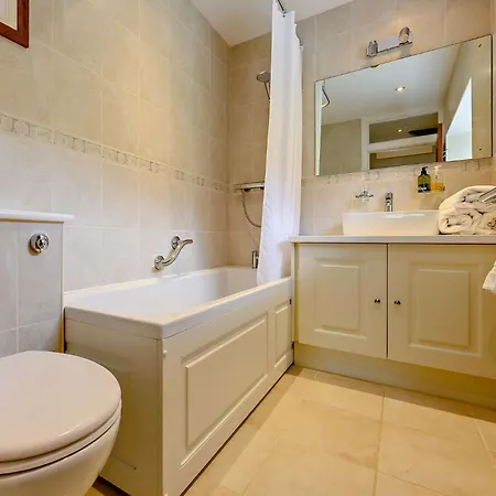 Holiday home 4 Bed In Matterdale Sz367 *